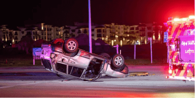 1 dead following two-vehicle crash in Naples