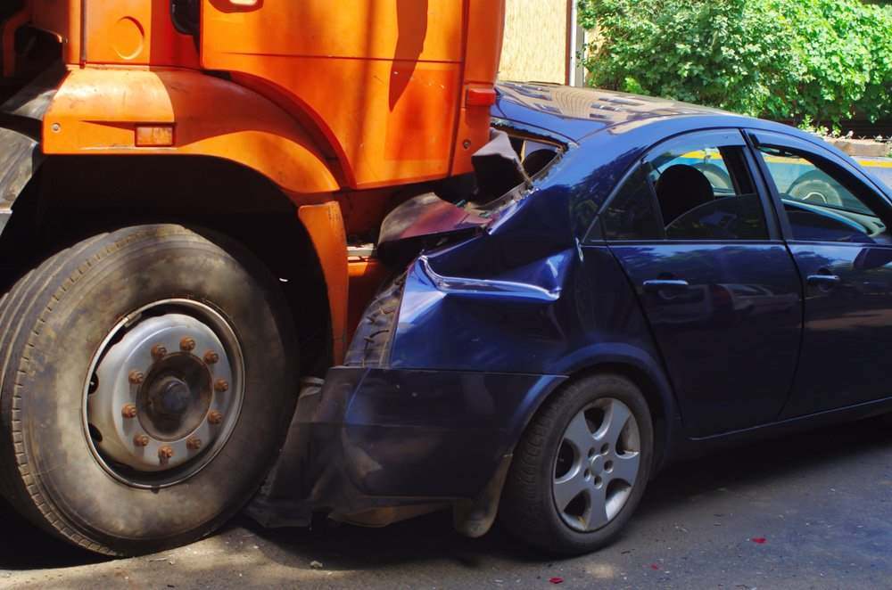 Panama City Truck Accident Lawyers No Win, No Fee